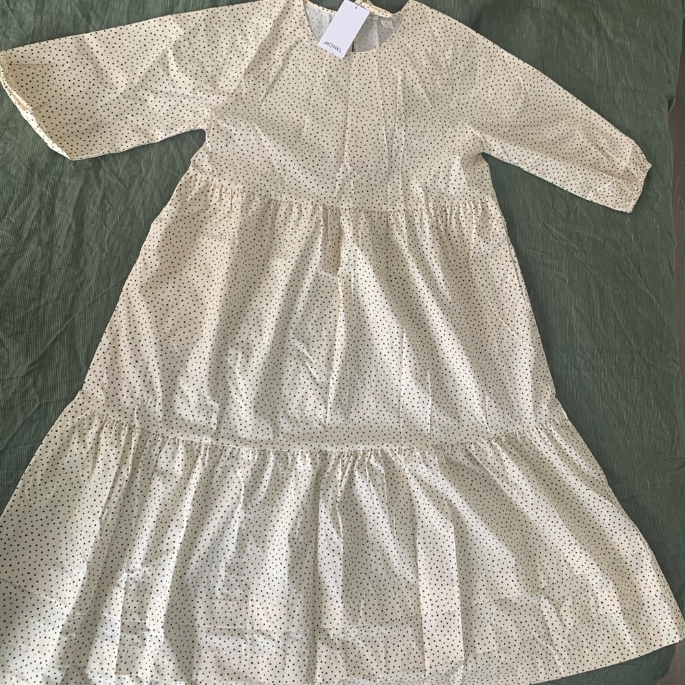 NWOT Monki Vira midi smock dress in cream dot print - Picture 6 of 7